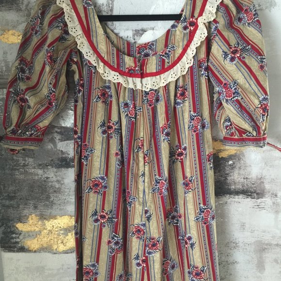 Vintage Hawaii LOLA MuuMuu Maxi Dress - Picture 8 of 13